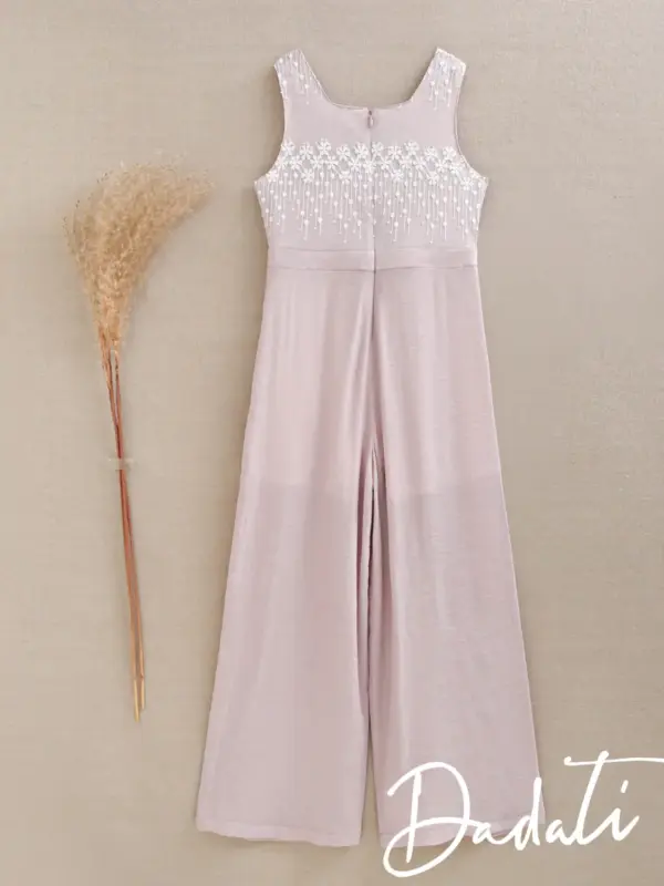 MONO NIÑA MAQUILLAJE CON TUL BORDADO EN LA ESPALDA