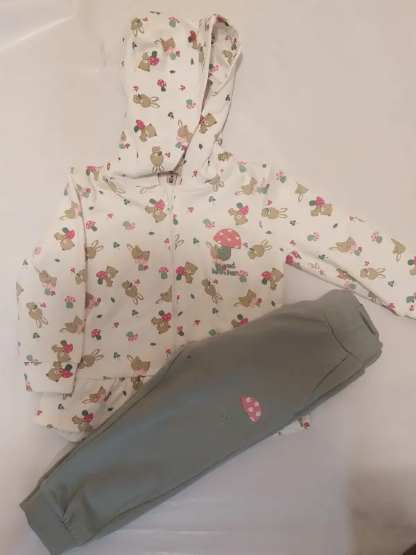 Chándal conejitos niña blanco